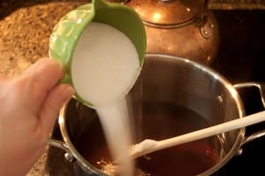 Adding sugar for sweet tea