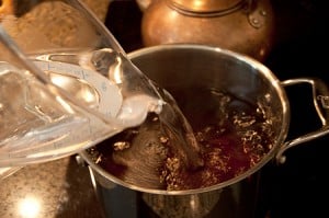 Making southern sweet tea