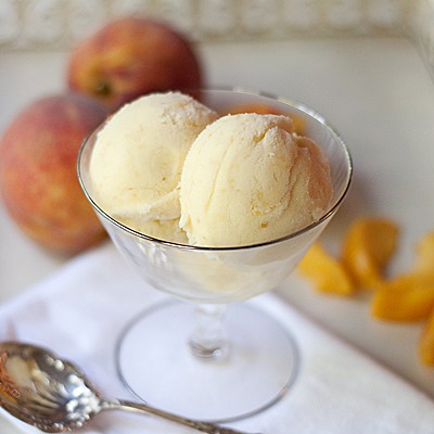 Peach-Ice-Cream