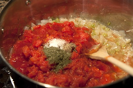 Meatballs in Creamy Tomato-Dill Sauce Meatballs in Creamy Tomato-Dill Sauce