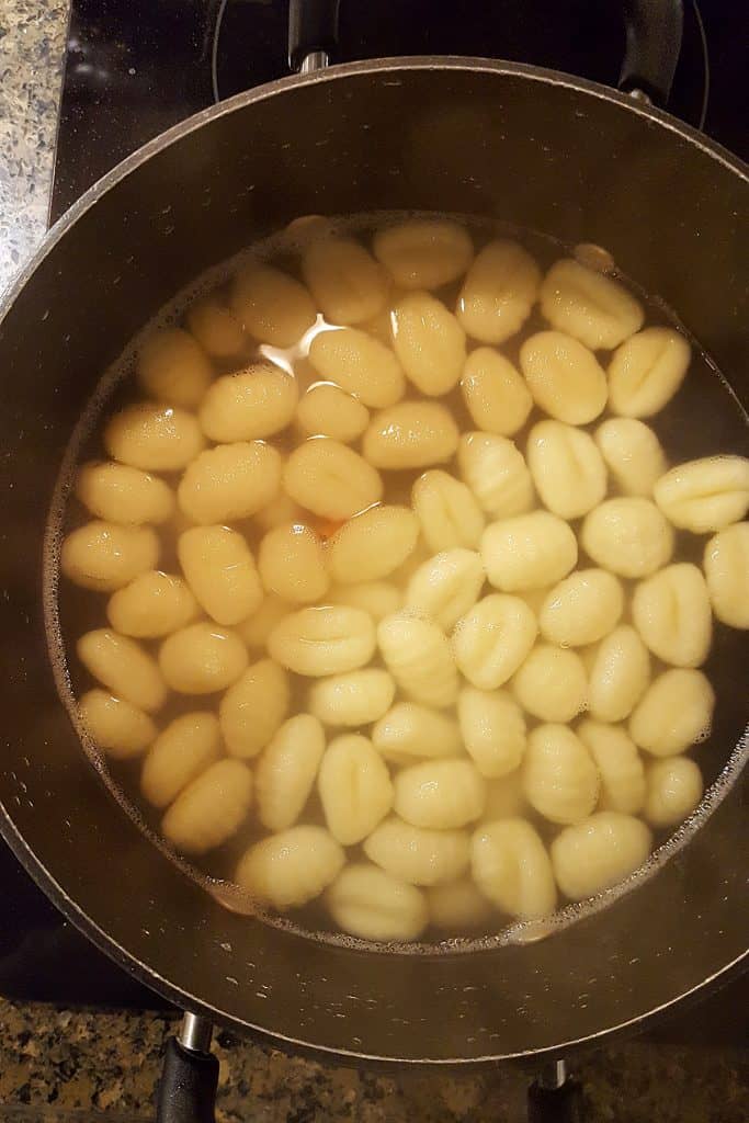 Gnocchi in salted boiling water