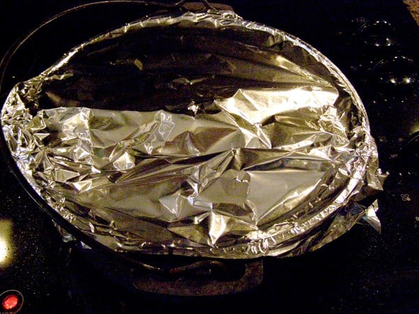 Cover pan with foil