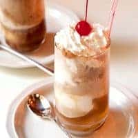 From @NevrEnoughThyme An old-fashioned summertime treat - coke floats - Coca-Cola and cream vanilla ice cream.