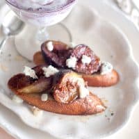 Roasted Figs with Gorgonzola - oven-roasted fresh figs drizzled with balsamic vinegar and honey and sprinkled with crumbled gorgonzola. https://www.lanascooking.com/roasted-figs-gorgonzola-liberte-blackberry-yogurt/