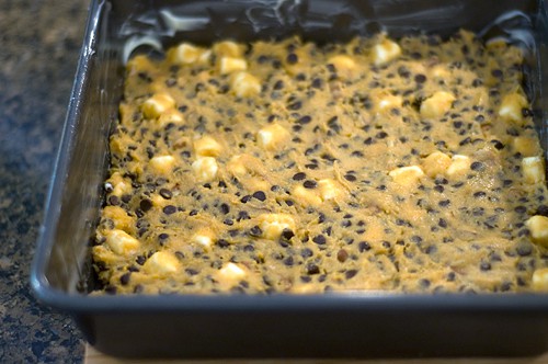 Mixture pressed into prepared baking pan.