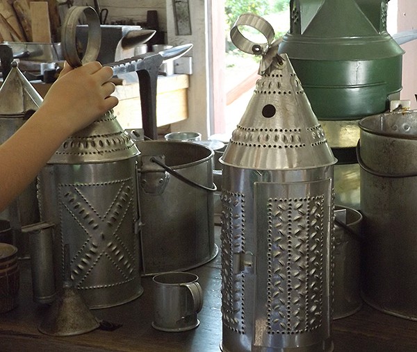 Wares being produced for military use at the Williamsburg Tinsmith.  https://www.lanascooking.com/americas-historic-triangle