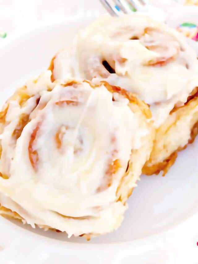 Cinnamon Rolls with Cream Cheese Icing Story