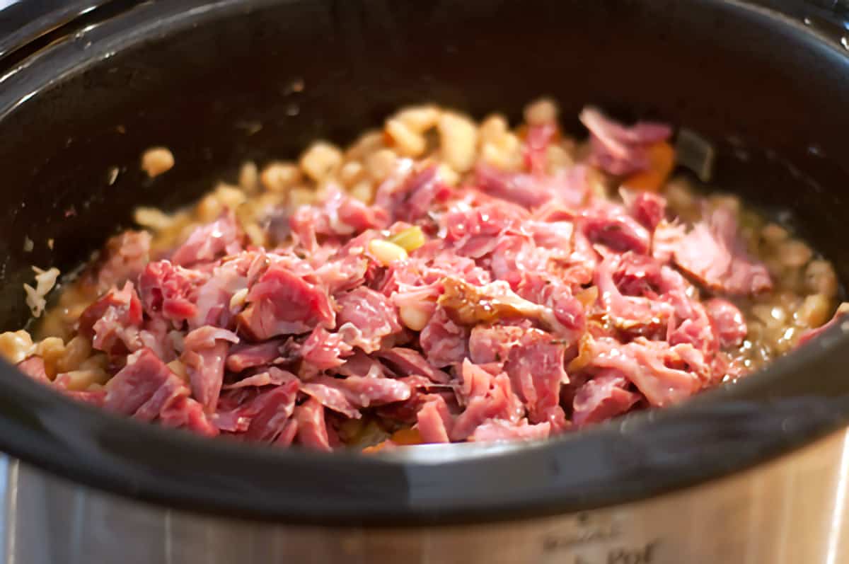 Slow Cooker White Beans with Smoked Ham Hocks