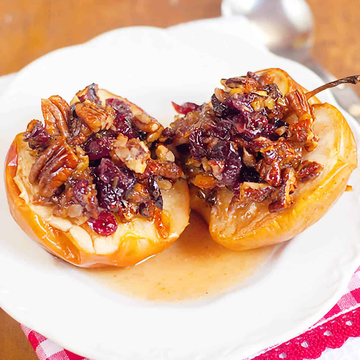 Baked Apples with Cranberries and Pecans