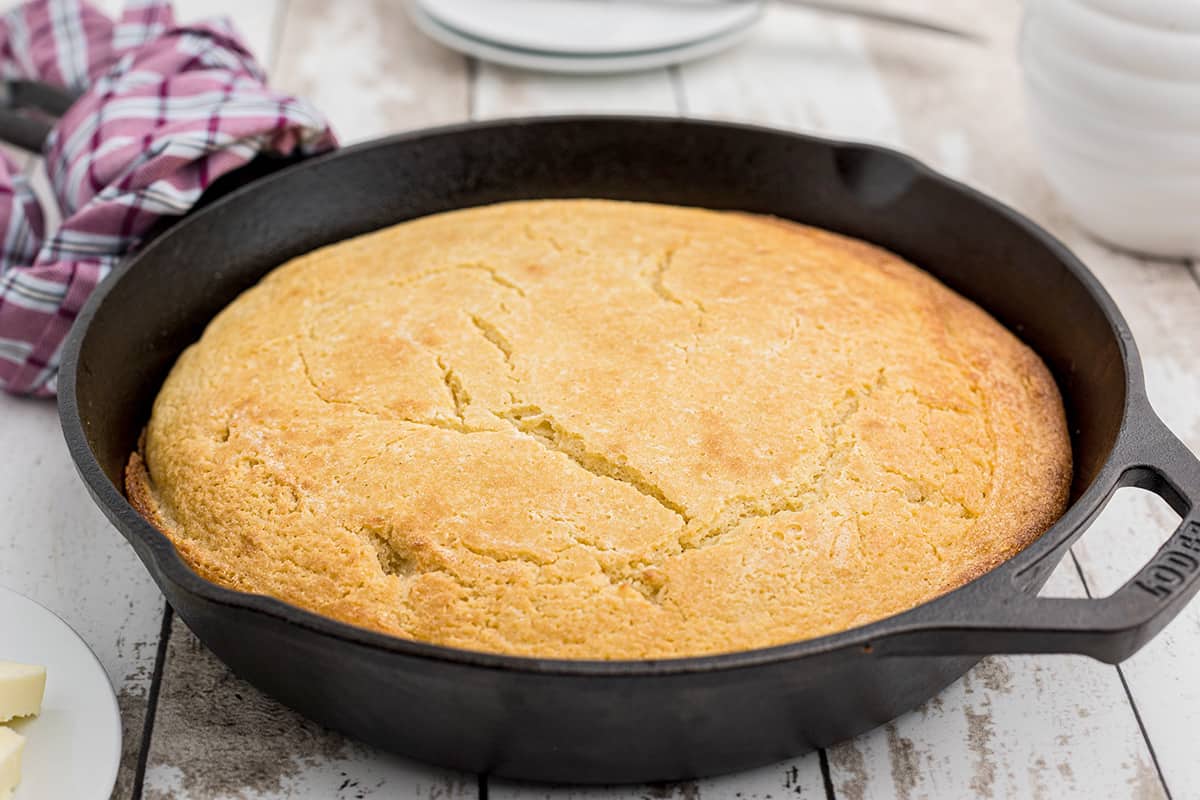 Old-fashioned bread baked in a cast iron pot recipe