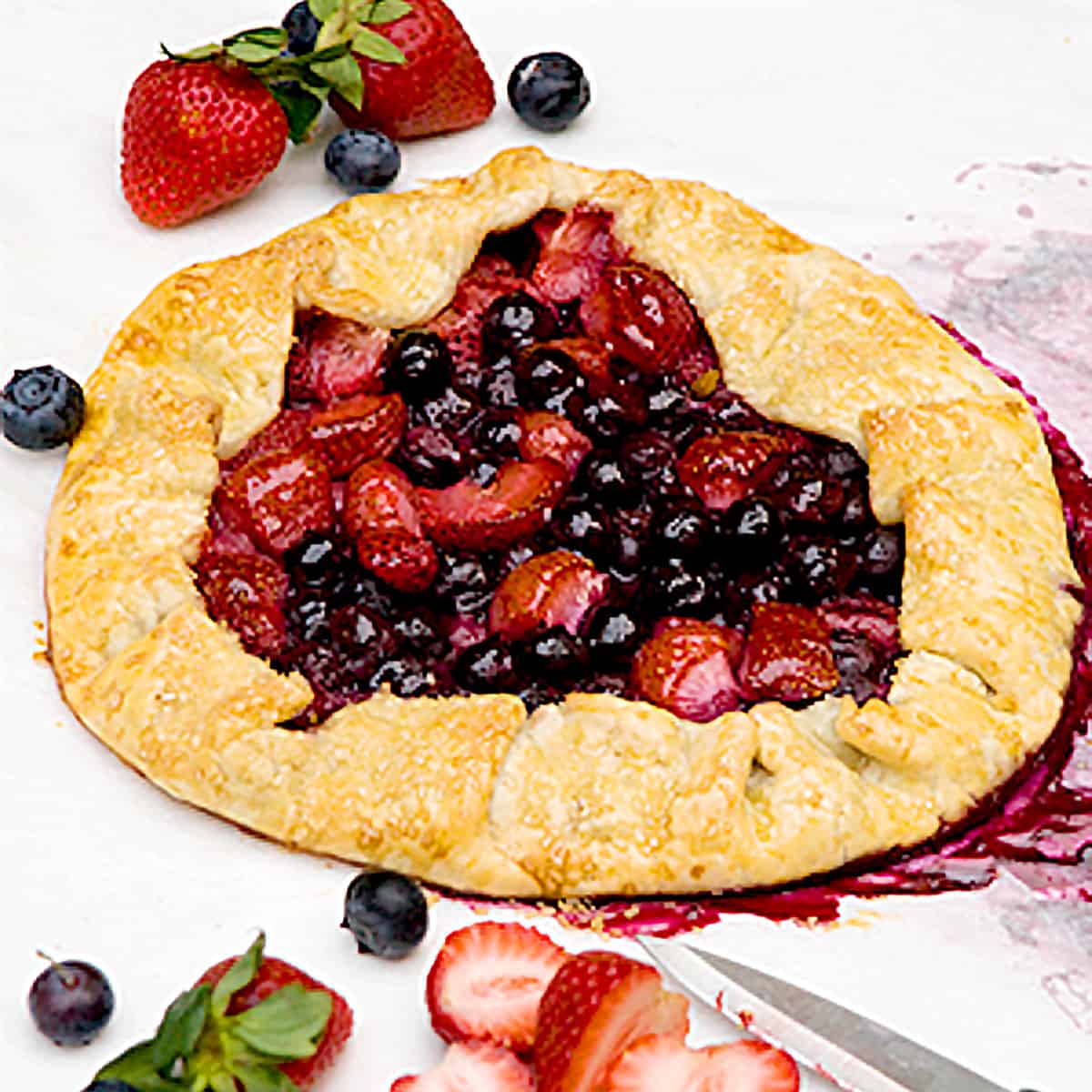 Finished mixed berry crostata ready to serve.