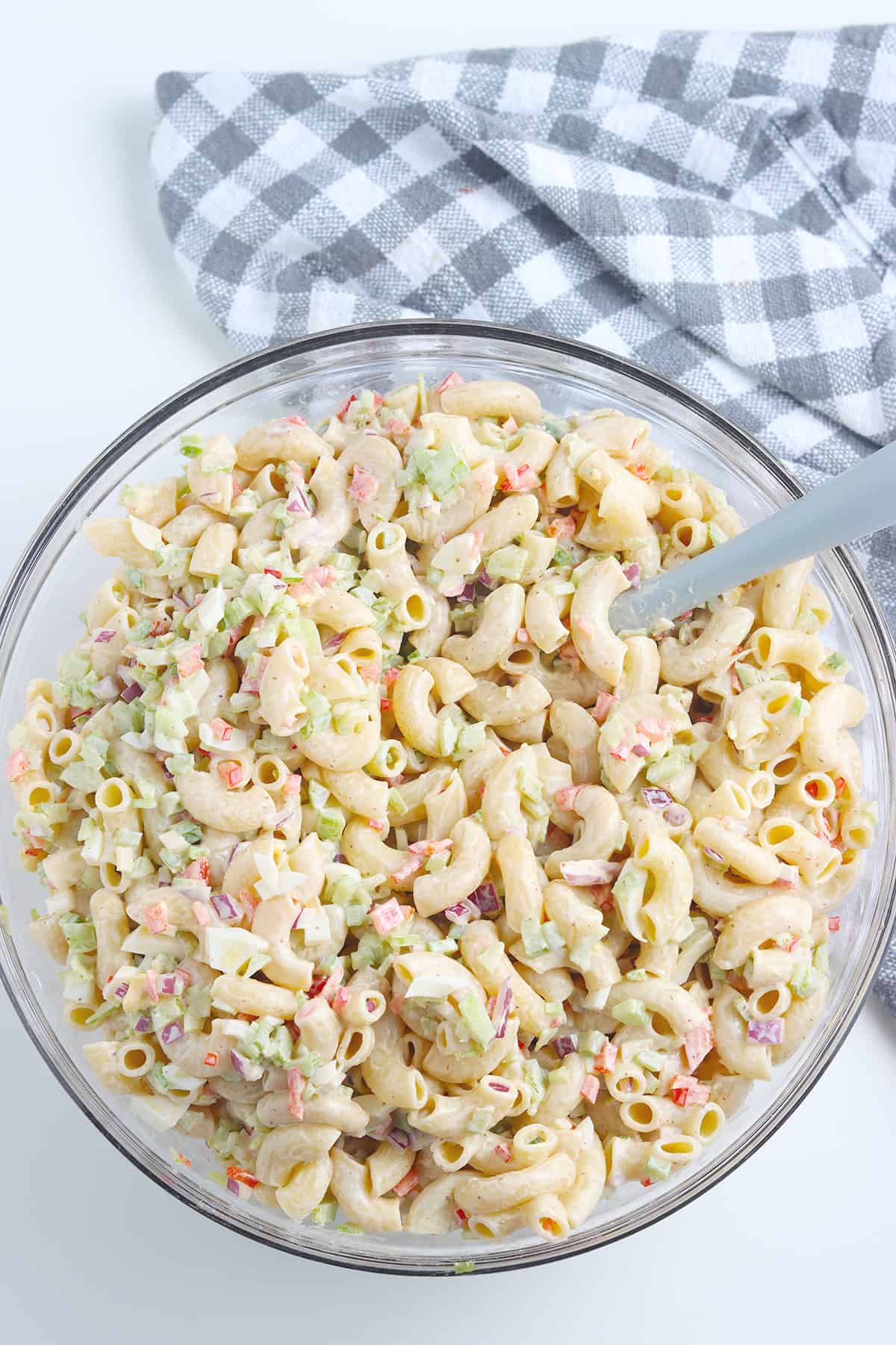 Completed macaroni salad after thoroughly mixing.