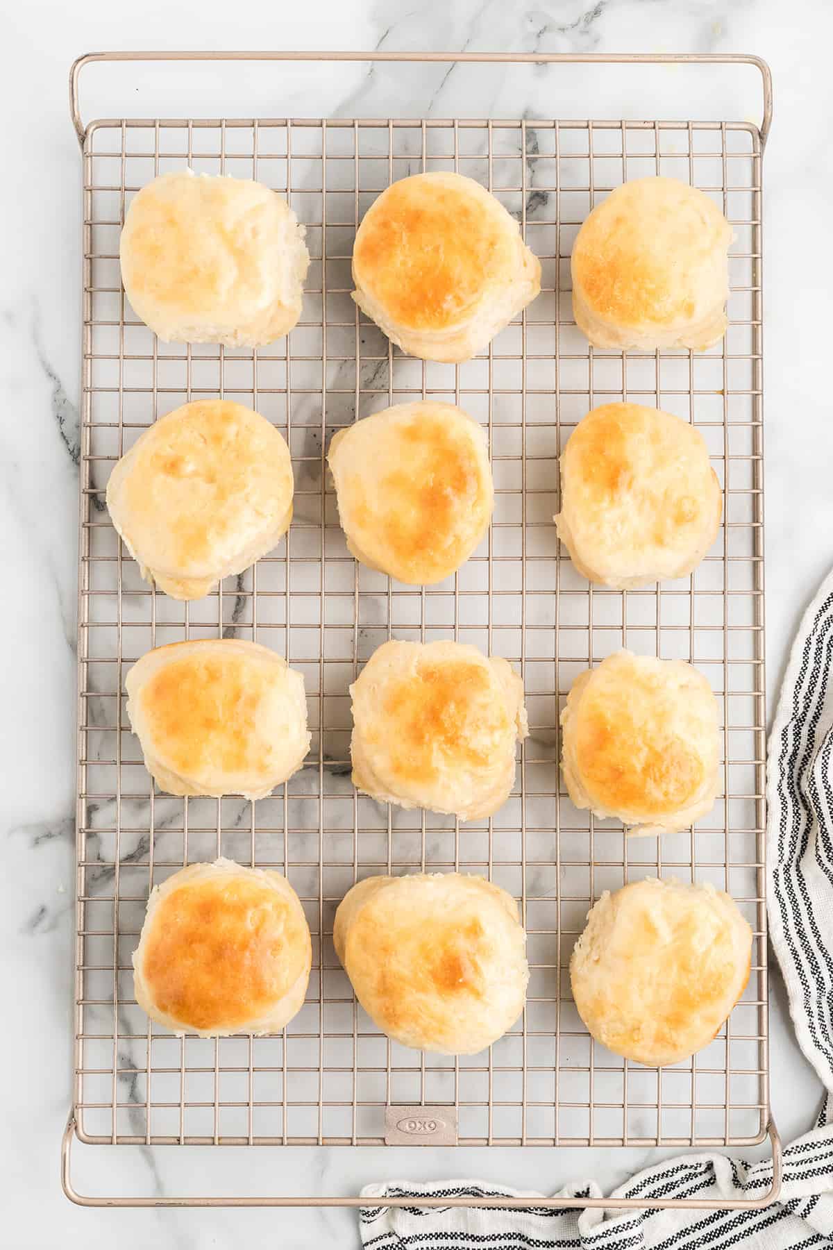 Biscuits cooling on a wire rack.