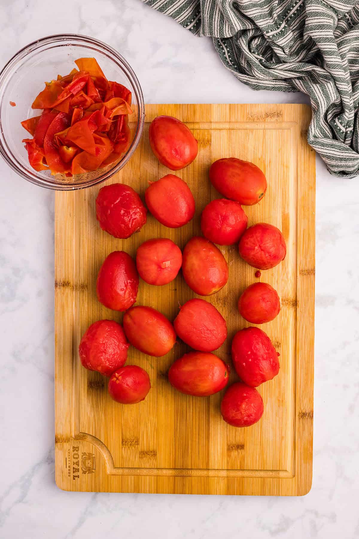 Tomatoes with the skins removed.